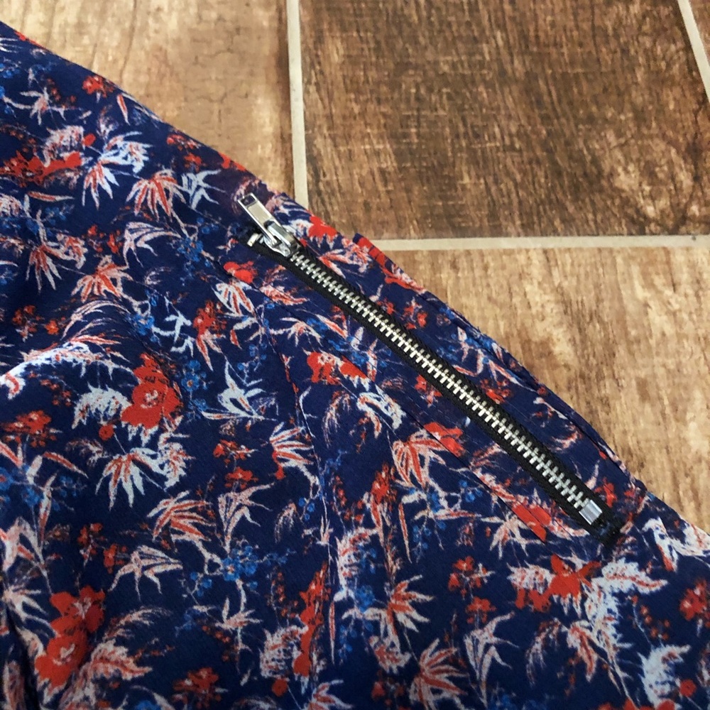 SANCTUARY Women’s BOMBER JACKET Medium Zip Floral - Picture 4 of 6